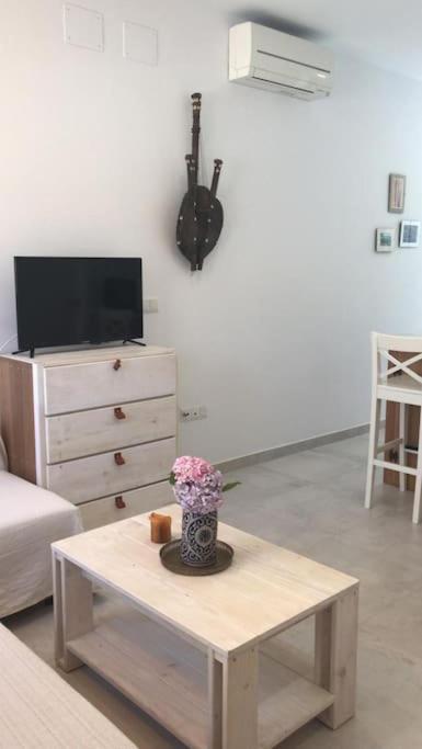 Estudio Moderno, Coqueto, Centrico Y Muy Funcional * Tarifa